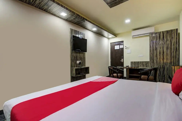 Room 3 of 16