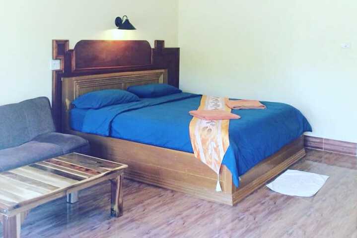 Room 11 of 34