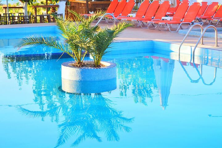 Pool 57 of 161