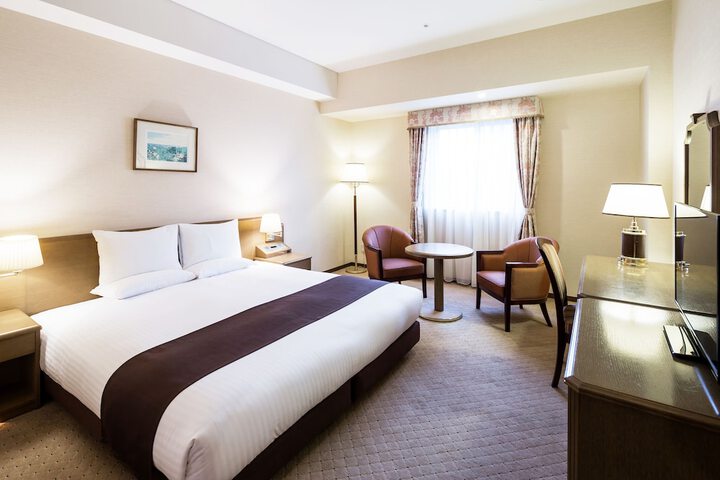 Room 10 of 62