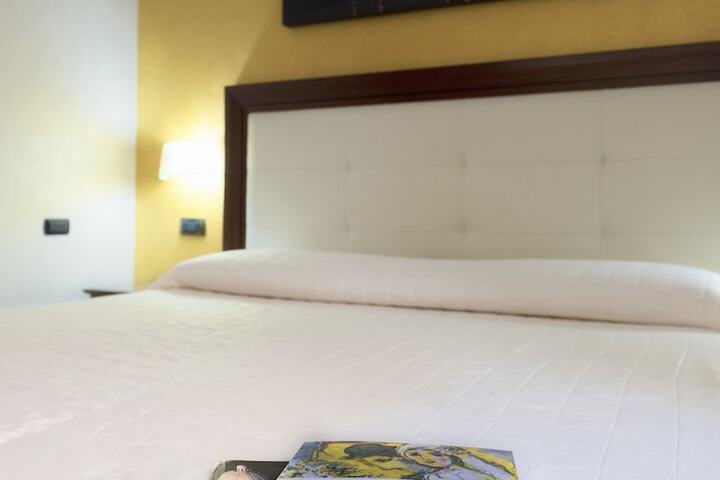 Room 8 of 49