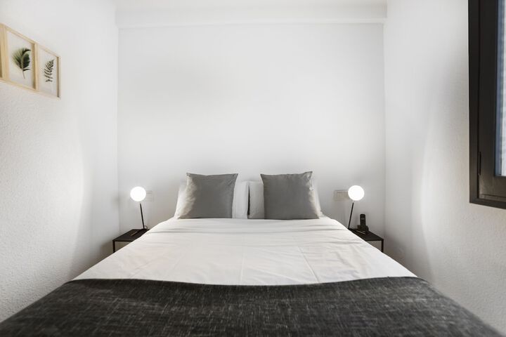 Room 6 of 44