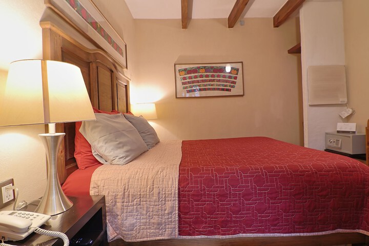 Room 15 of 44