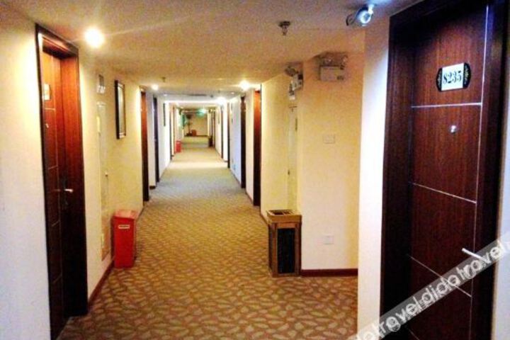 Hotel Interior 7 of 20
