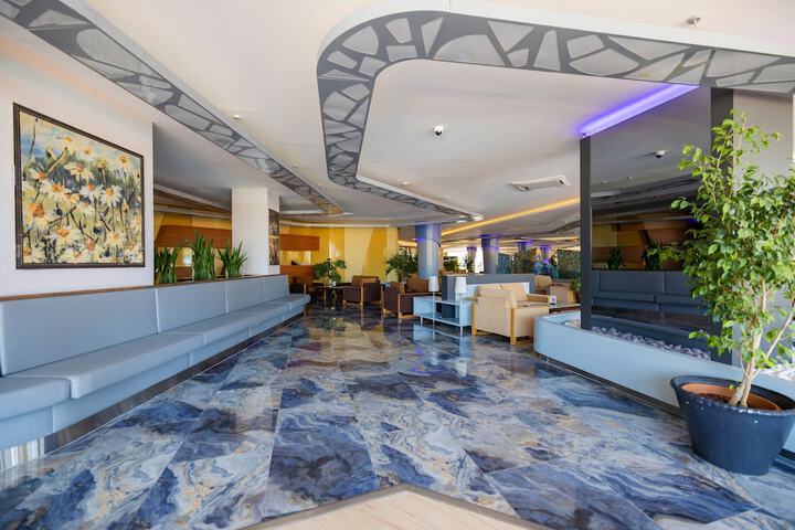Hotel Interior 5 of 259