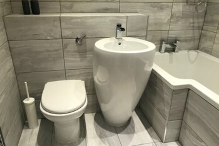 Room 4 of 13