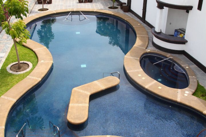 Hotel Pool