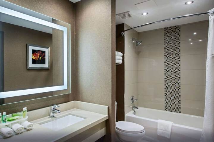 Room 7 of 20