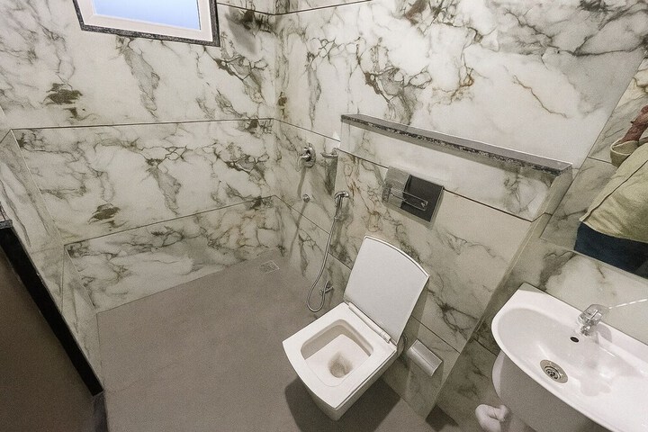 Room 73 of 92