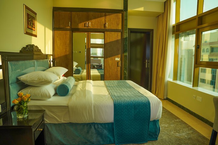 Room 14 of 65
