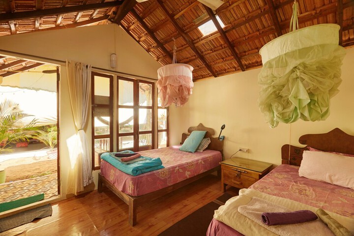 Room 14 of 23