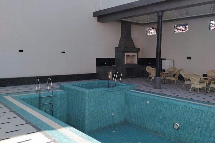 Pool 37 of 49