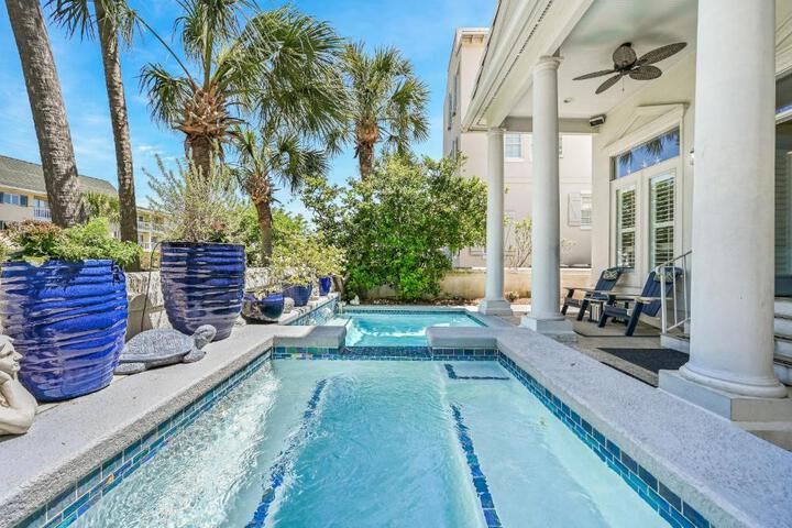 Image of Southern Nights at Destin Pointe Resort
