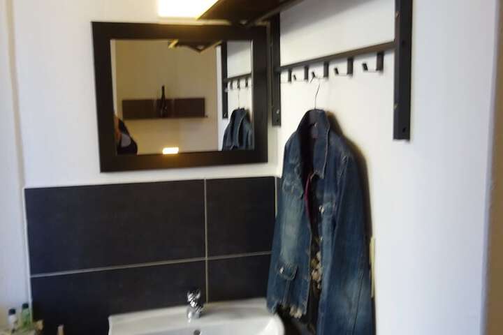 Room 132 of 442