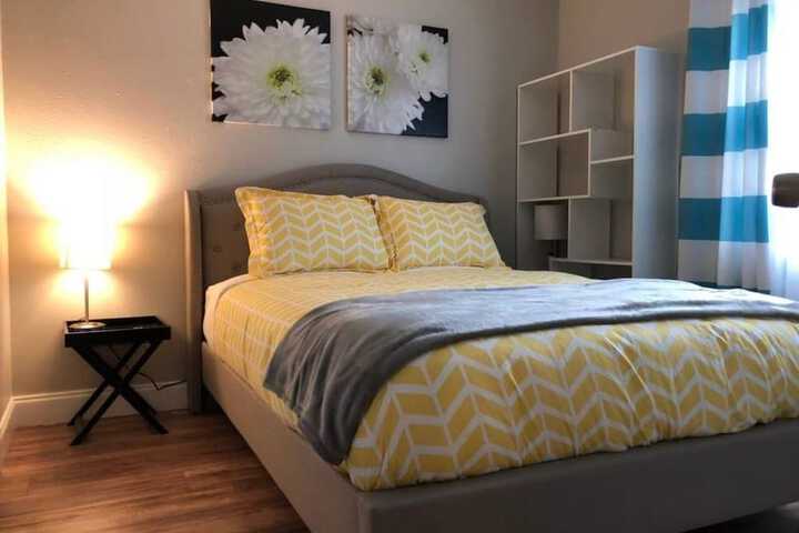 Room 3 of 48