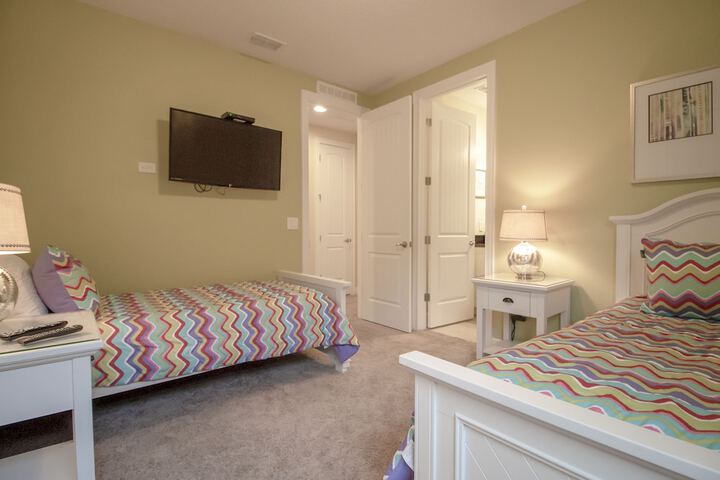 Room 3 of 52