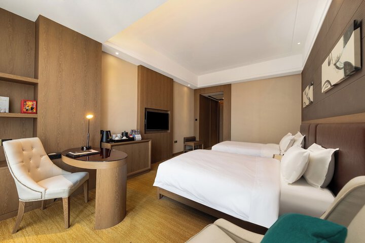 Room 30 of 93