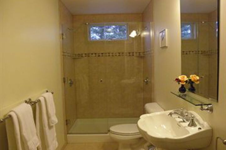 Room 4 of 29
