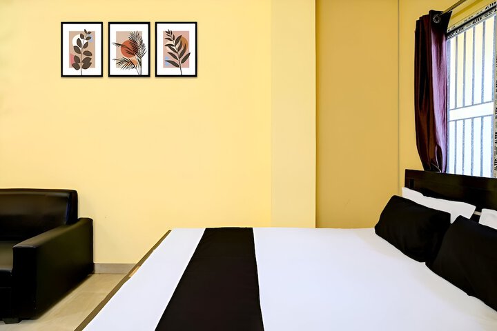 Room 26 of 46