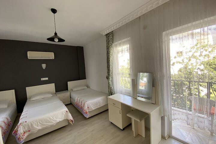 Room 8 of 45