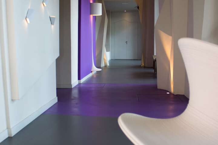 Ballroom/Hall 70 of 79