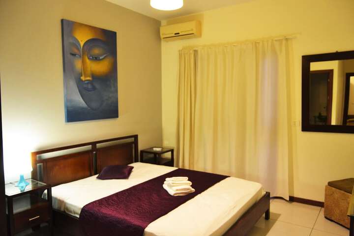Room 27 of 77