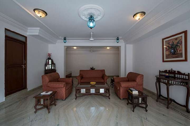 Room 9 of 49