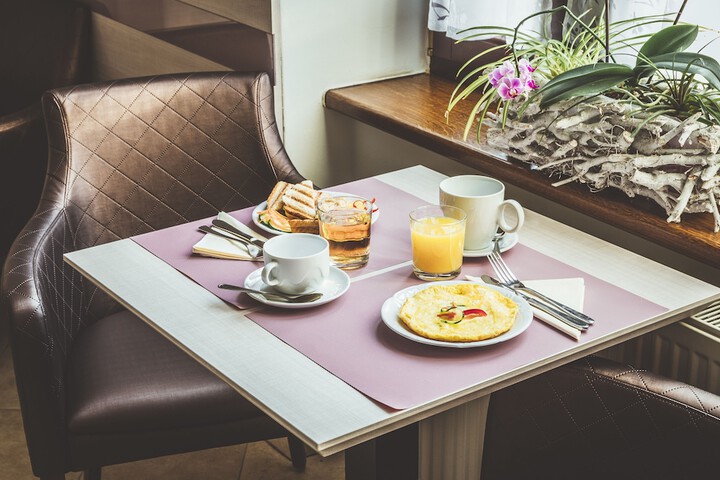 Breakfast/Coffee Service 59 of 64