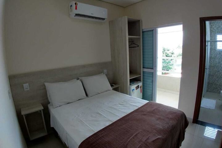 Room 8 of 25