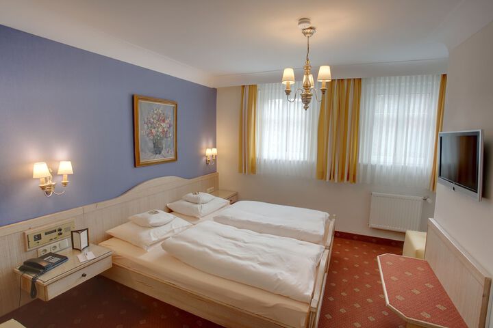 Room 12 of 47