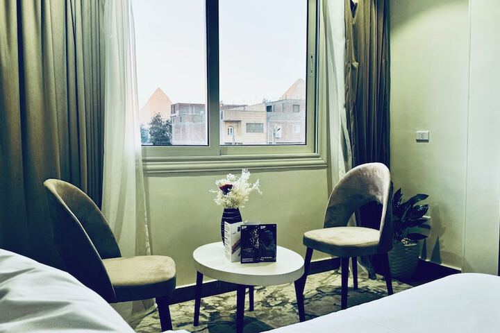 Room 30 of 53
