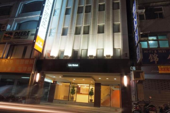 Hotel 52 of 52