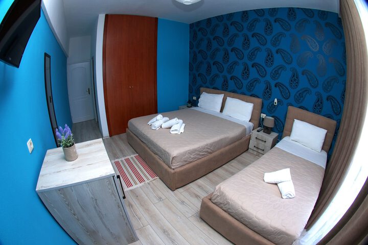 Room 30 of 86