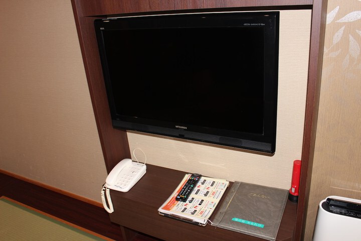 Room 6 of 40