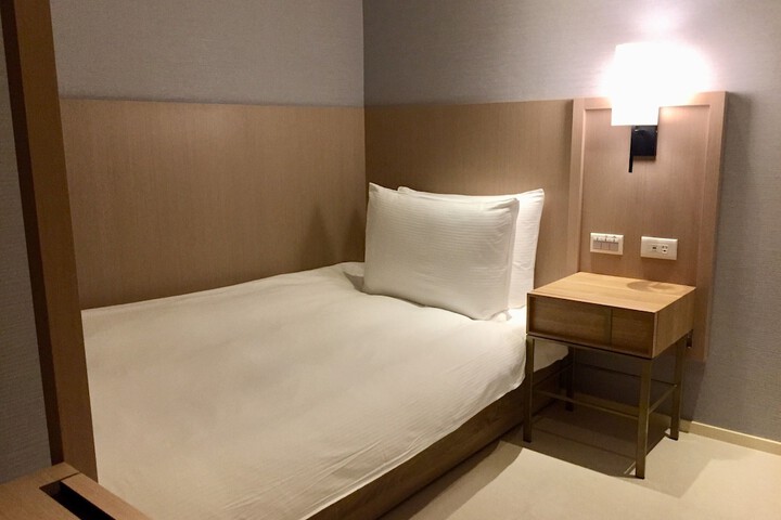 Room 21 of 66