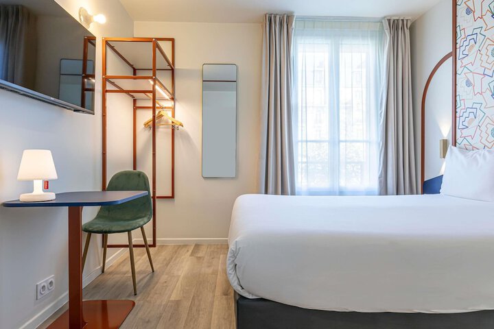 Room 22 of 60