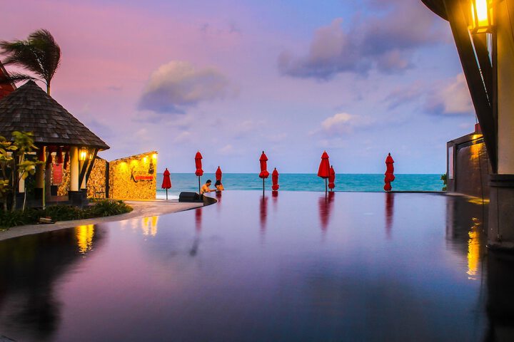 Pool Hotel