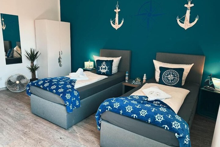 Room 4 of 39