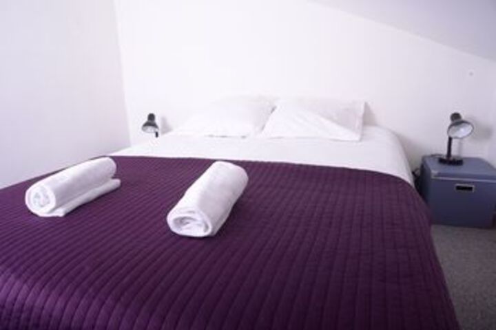 Room 6 of 20
