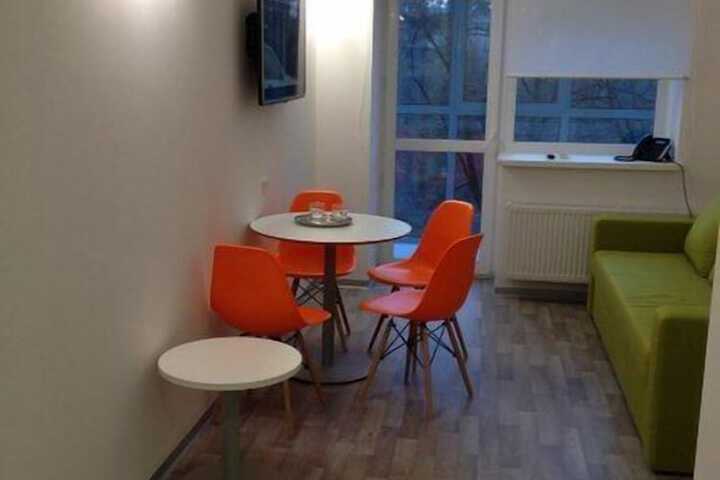 Room 25 of 63