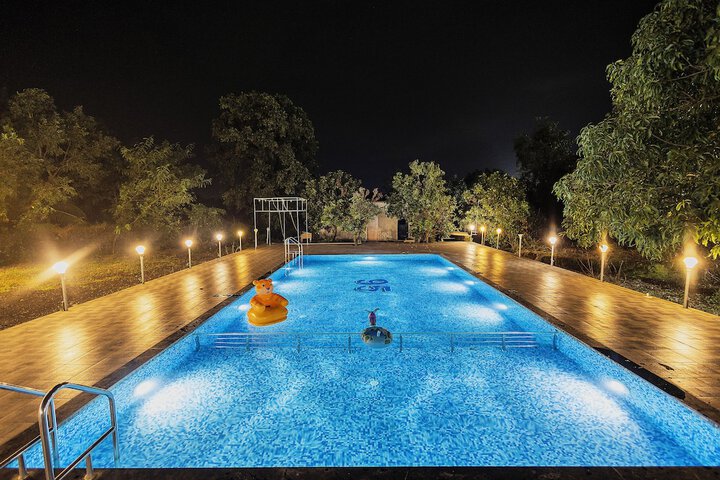 Pool 34 of 49