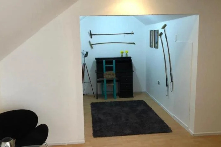 Room 15 of 21
