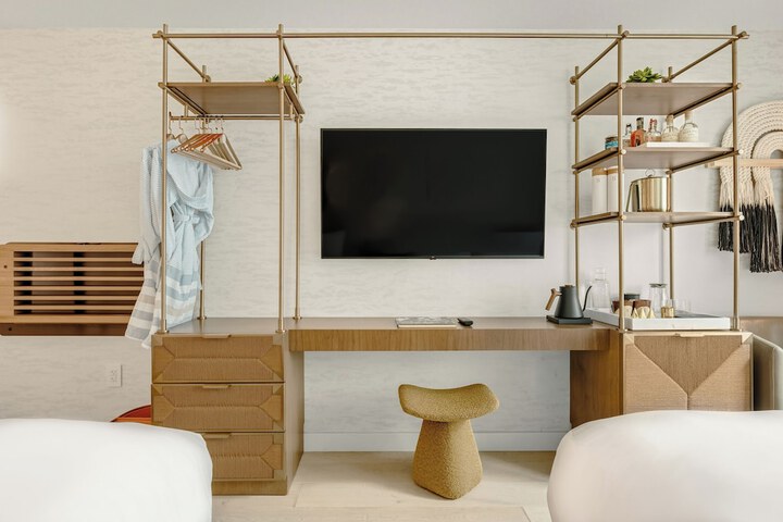Room 18 of 56