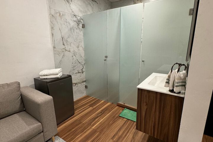 Room 31 of 54