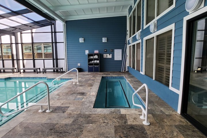 Pool 18 of 32