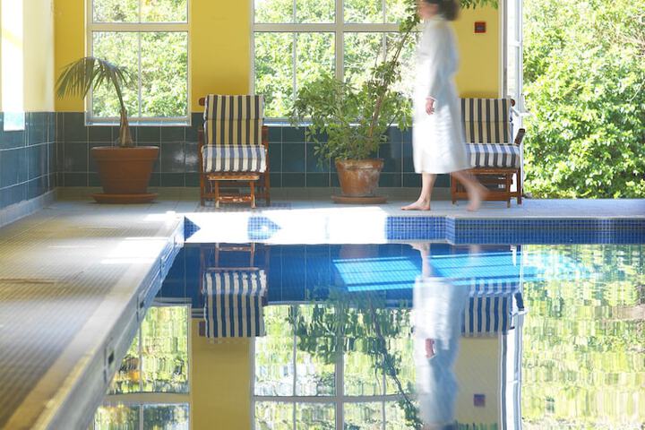 Pools & Facilities