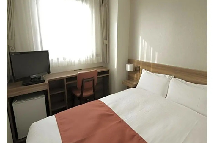Room 3 of 19