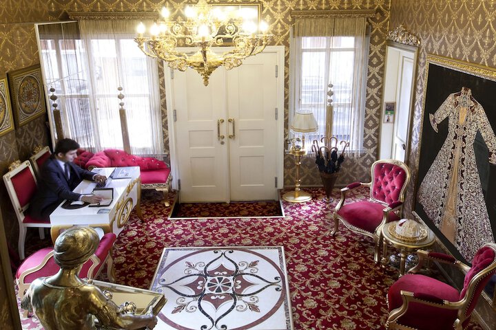 Entrance & Lobby
