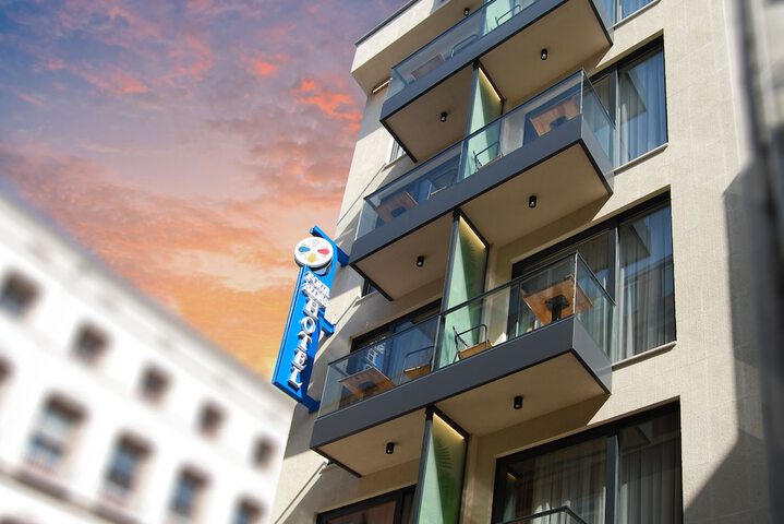 Hotel 18 of 18
