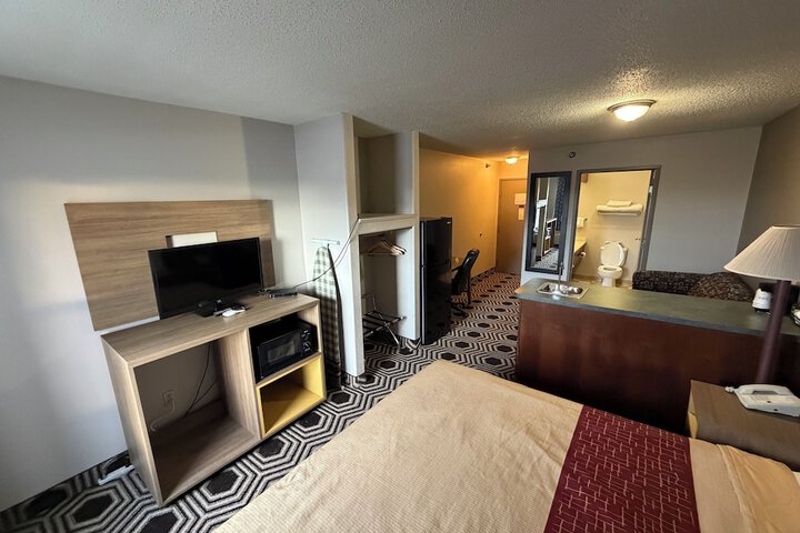 Room 14 of 27